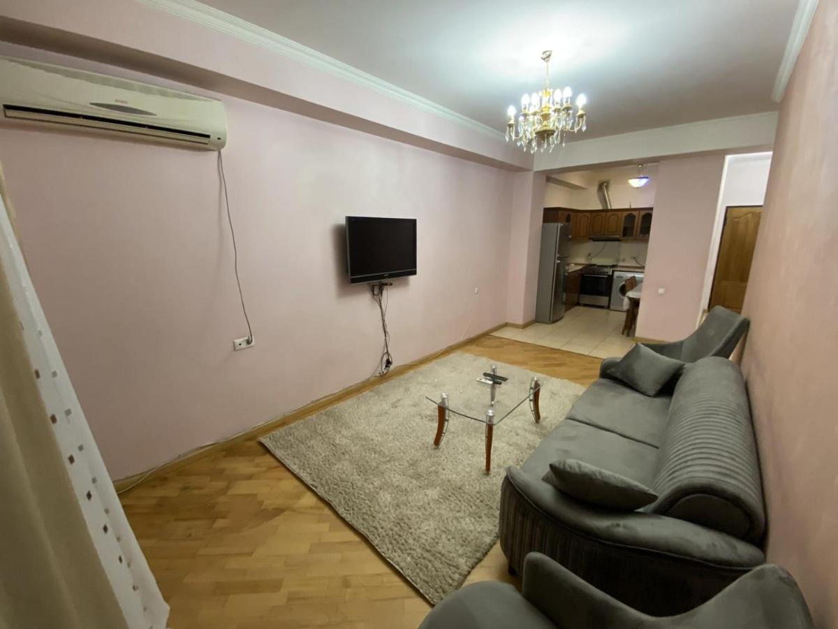 Rent Inn Yerevan On North Avenue Exterior photo