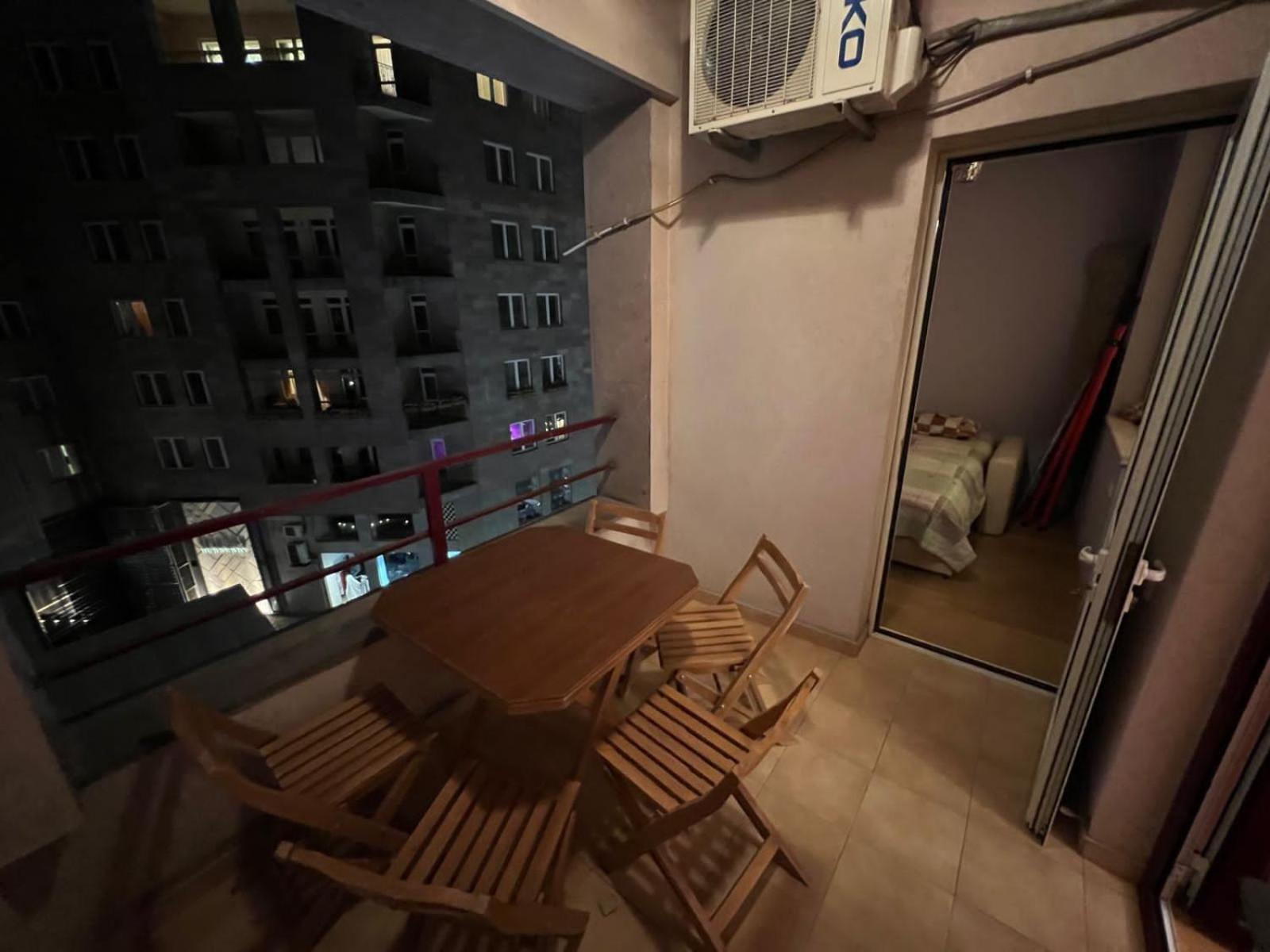 Rent Inn Yerevan On North Avenue Exterior photo