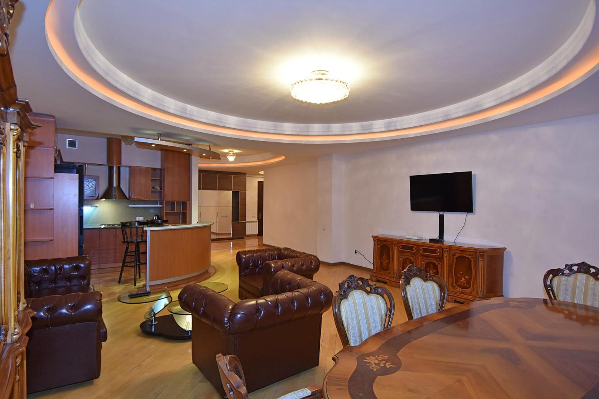 Rent Inn Yerevan On North Avenue Exterior photo