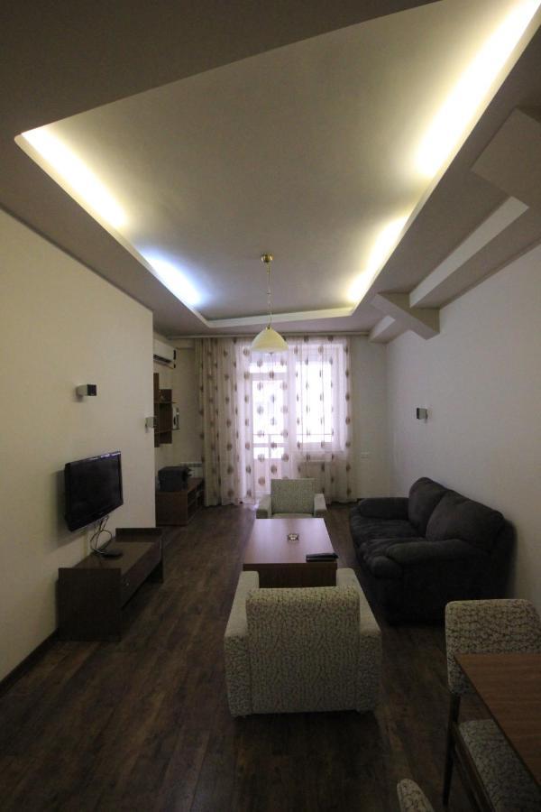 Rent Inn Yerevan On North Avenue Exterior photo
